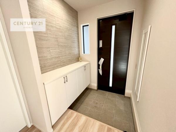 龍ケ崎市野原町 4号棟 新築戸建(玄関)