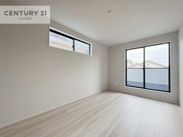 流山市西平井1丁目　2号棟　新築戸建