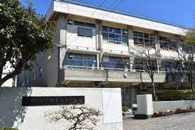 ラミーユ松戸ハイライズ2号棟ヴィラージュ棟(松戸市立根木内中学校)