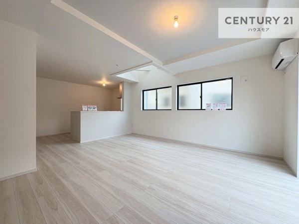 松戸市栗ケ沢　2号棟　新築戸建