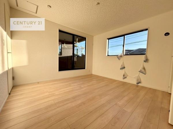 牛久市下根町　2号棟　新築戸建