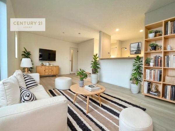 牛久市下根町　2号棟　新築戸建