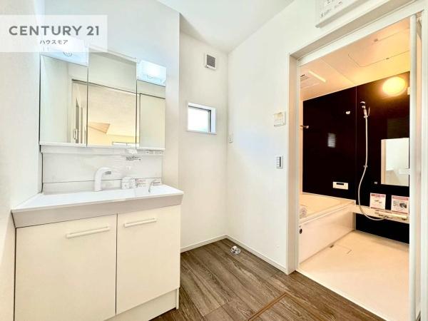 牛久市牛久町　1号棟　新築戸建