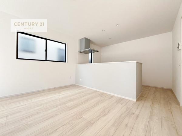 牛久市南1丁目　新築戸建