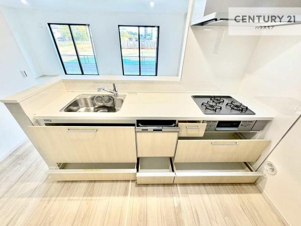 松戸市栄町7丁目　新築戸建て