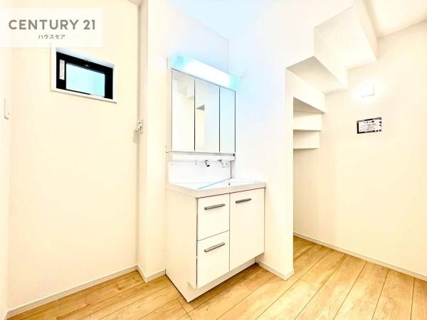 松戸市新松戸南1丁目　1号棟　新築戸建