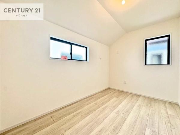 松戸市新松戸南1丁目　2号棟　新築戸建