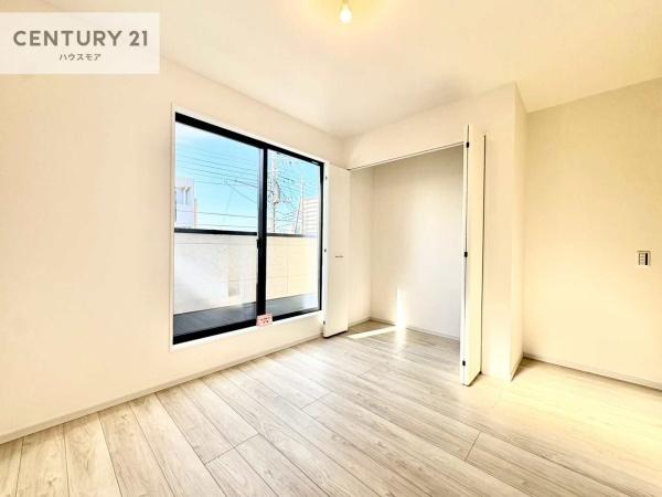 松戸市新松戸南1丁目　2号棟　新築戸建