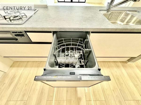 松戸市新松戸南1丁目　2号棟　新築戸建