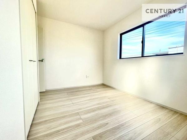 松戸市三矢小台４丁目の新築一戸建