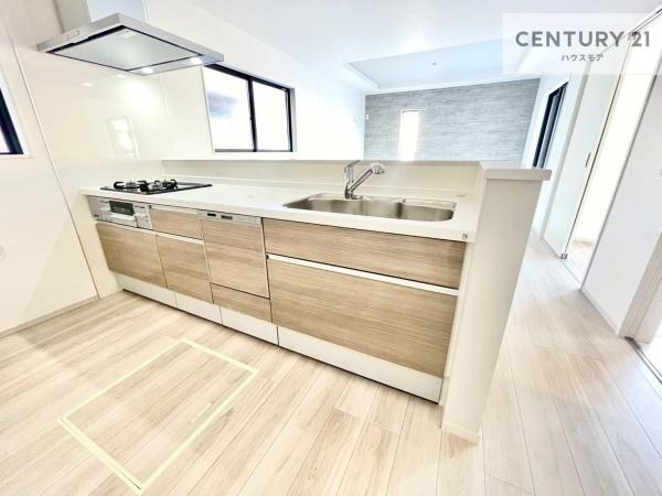 松戸市三矢小台４丁目の新築一戸建