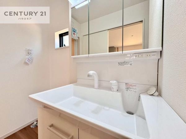 牛久市田宮町　2号棟　新築戸建