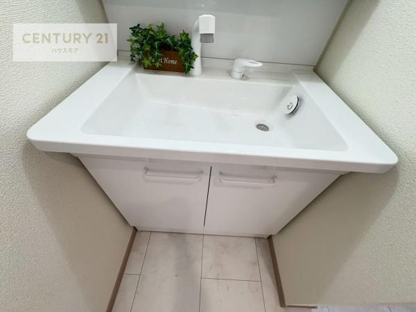 松戸市小金原5丁目　B号棟　新築戸建