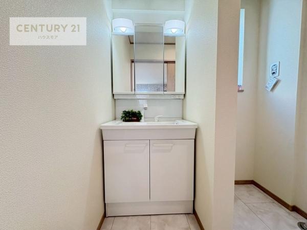 松戸市小金原5丁目　B号棟　新築戸建