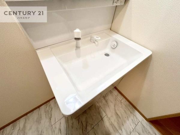 松戸市小金原9丁目　B号棟　新築戸建