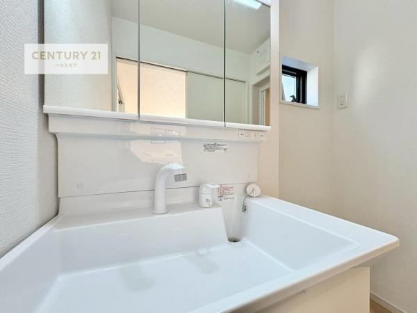 牛久市刈谷町4丁目　新築戸建て