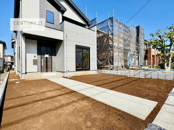 牛久市刈谷町4丁目　新築戸建て