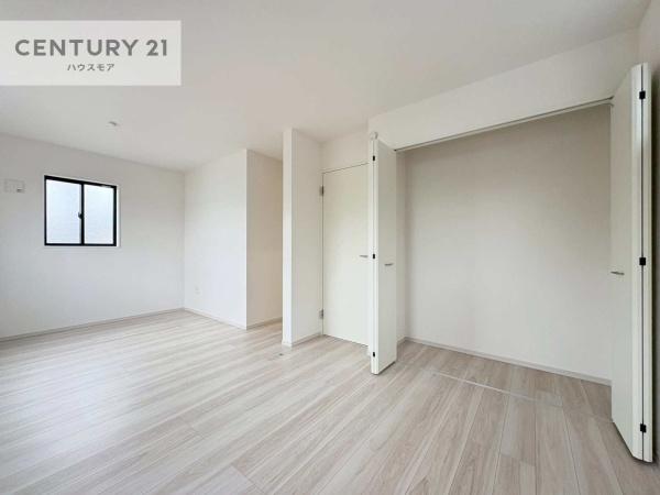 流山市西平井1丁目　2号棟　新築戸建