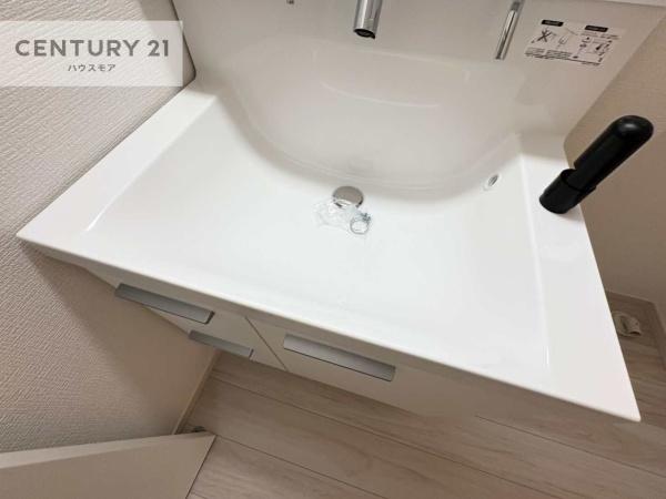 流山市西平井1丁目　2号棟　新築戸建