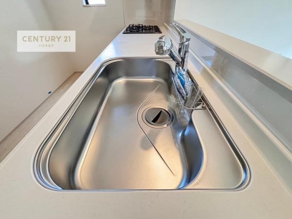 松戸市新松戸南2丁目　B号棟　新築戸建て