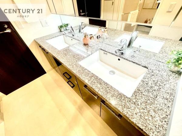 パークシティ柏の葉キャンパス二番街ミッドタワーC棟