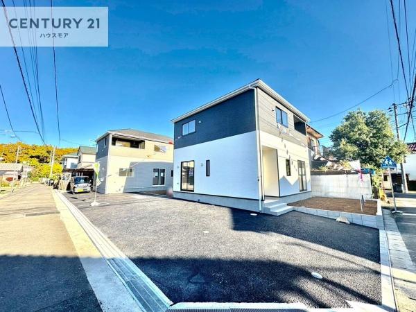 牛久市下根町　2号棟　新築戸建