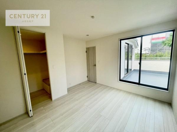 松戸市高塚新田　2号棟　新築戸建