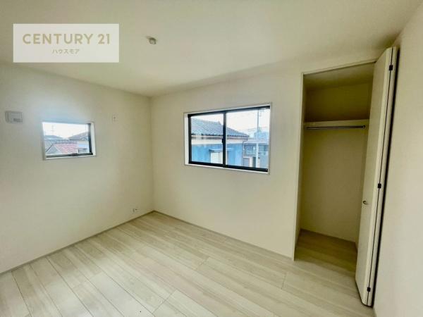 松戸市高塚新田　2号棟　新築戸建