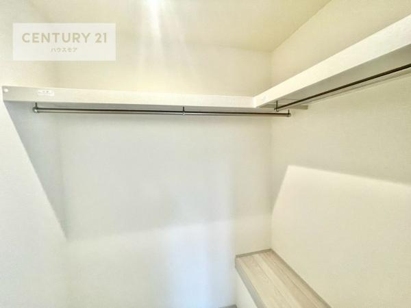 松戸市高塚新田　2号棟　新築戸建