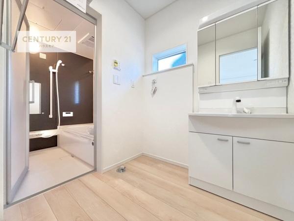 牛久市栄町2丁目　新築戸建て