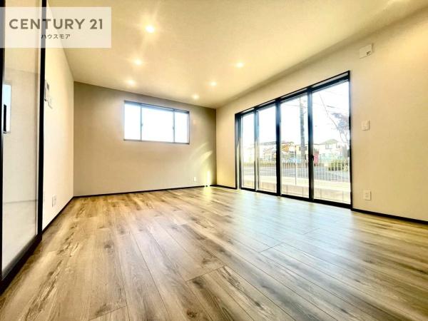 柏市南逆井4丁目　新築戸建