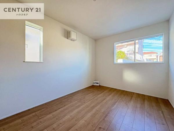 柏市酒井根2丁目　2号棟　新築戸建