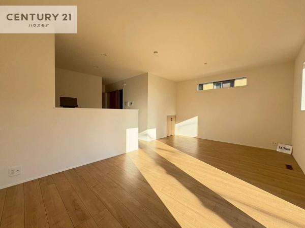 柏市酒井根2丁目　2号棟　新築戸建