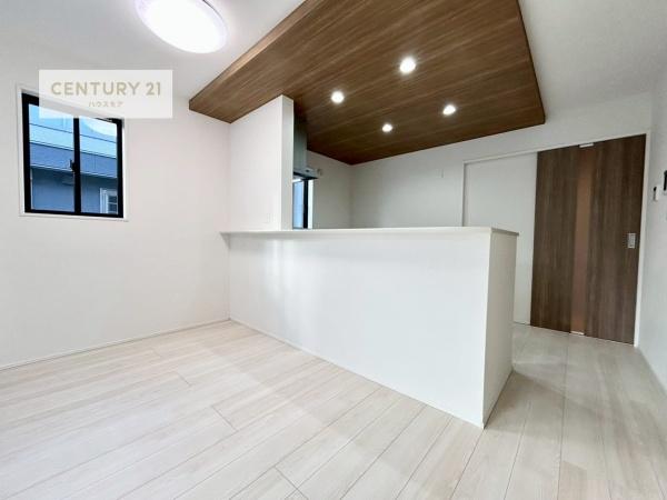 松戸市西馬橋5丁目　2号棟　新築戸建