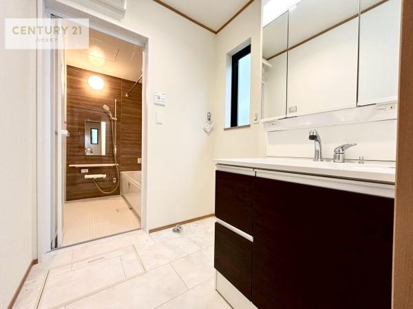 松戸市栄町8丁目　C号棟　新築戸建