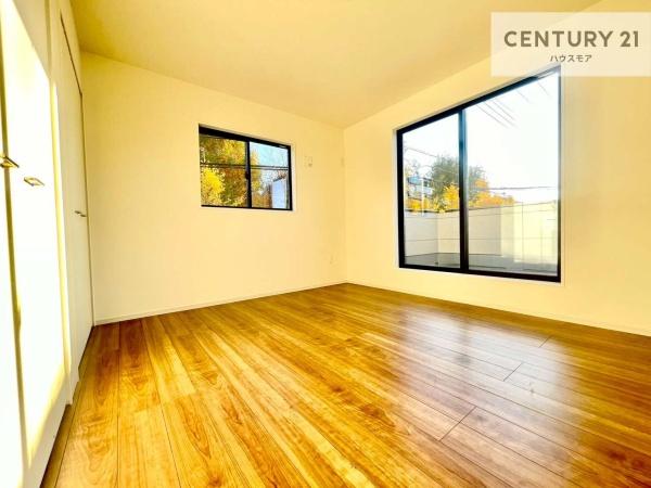 松戸市小金原7丁目　2号棟　新築戸建