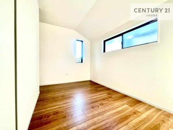 松戸市小金原7丁目　2号棟　新築戸建