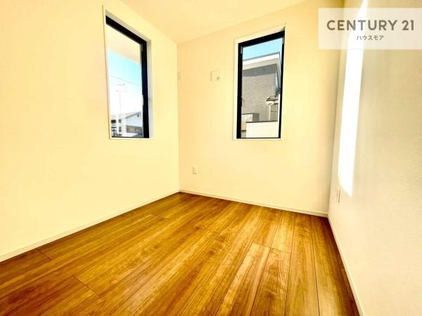 松戸市小金原7丁目　2号棟　新築戸建