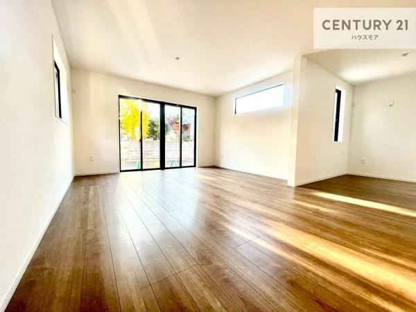 松戸市小金原7丁目　2号棟　新築戸建