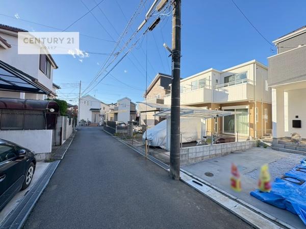 流山市向小金4丁目　新築戸建