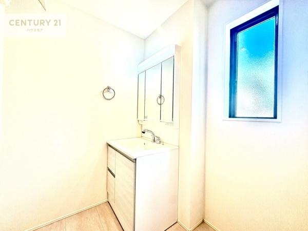 流山市流山4丁目　3号棟　新築戸建