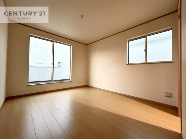 松戸市小金原9丁目　B号棟　新築戸建