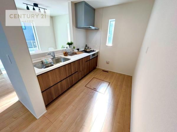 柏市松葉町3丁目　3号棟　新築戸建て