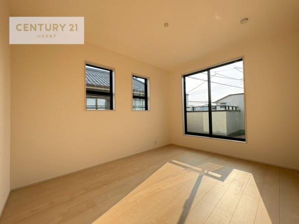 柏市十余二　新築戸建て