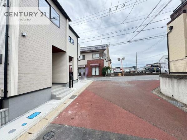 柏市十余二　新築戸建て
