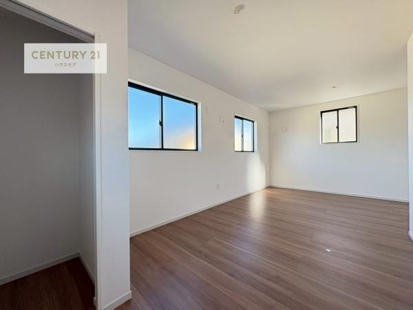 流山市江戸川台東4丁目　2号棟　新築戸建て