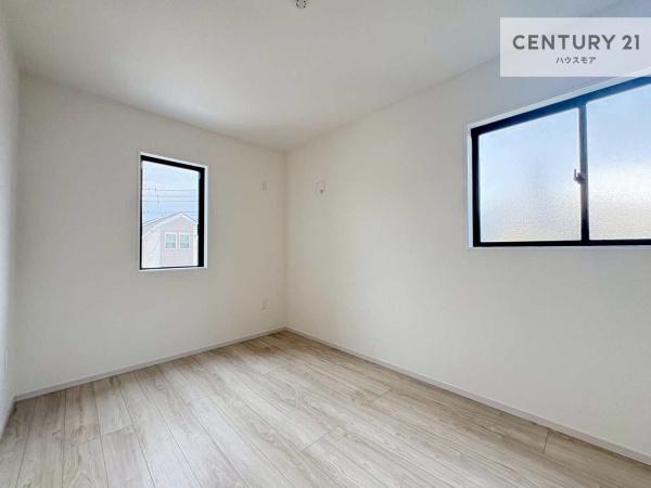 流山市三輪野山１丁目　2号棟　新築戸建