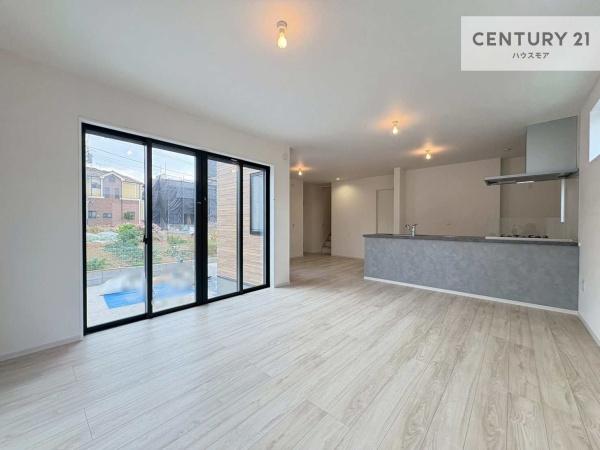 流山市三輪野山１丁目　2号棟　新築戸建