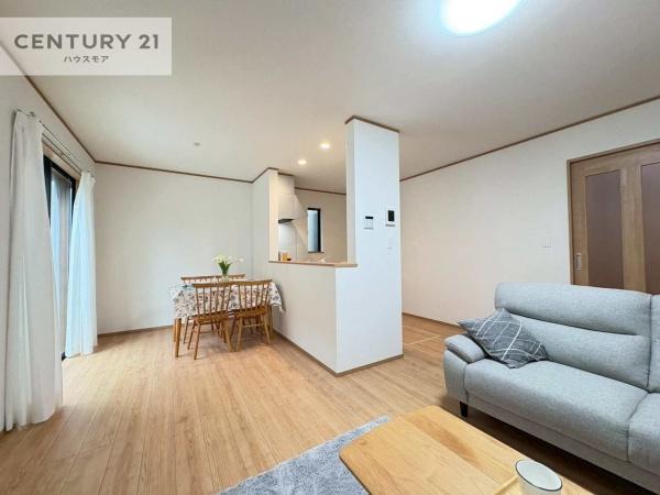 松戸市八ケ崎6丁目　2号棟　新築戸建て