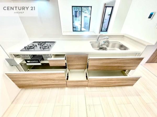 守谷市松前台6丁目　A号棟　新築戸建